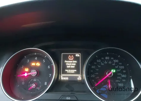 2015 Volkswagen Golf Gti 2.0T Se 4-Door z USA, uszkodzony, nr VIN 3VW4T7AUXFM046814